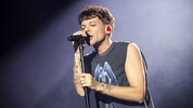 Louis Tomlinson in der Wiener Marx-Halle: Manchmal verlangt Andacht nach Ruhe und geschlossenen ...