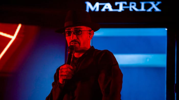 Düster, stilisiert, fast wie aus einem Film: Capo beim Auftritt in Wien.