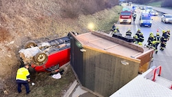 „Wie packen wir‘s an?“ Die Arbeitswoche begann für die FF Oberwang herausfordernd.
