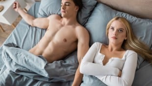 Frauen bereuen One-Night-Stands häufiger als Männer – unter bestimmten Voraussetzungen.
