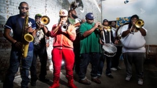 Echt, roh, mitreißend: Die Hot 8 Brass Band, direkt von den Straßen von New Orleans auf ...