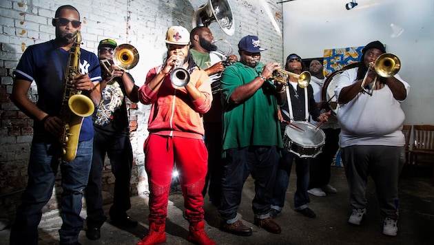 Echt, roh, mitreißend: Die Hot 8 Brass Band, direkt von den Straßen von New Orleans auf ...