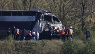 In Frankreich krachte ein TGV in einen Lkw. Bei dem Unfall kam eine Person ums Leben.