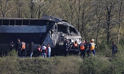 In Frankreich krachte ein TGV in einen Lkw. Bei dem Unfall kam eine Person ums Leben.