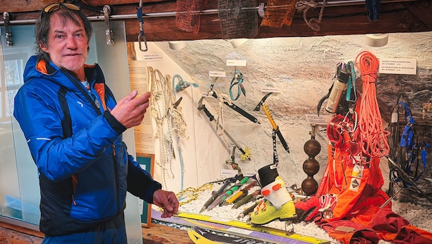 Bergsteiger-Legende Hans Kammerlander in seinem Büro in Sand in Taufers, wo er der „Bergkrone“ ...