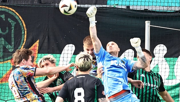 Wackers Abwehr hatte bei zwei Standards das Nachsehen.