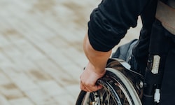 Die Sozialorganisationen Caritas und Lebenshilfe warnen vor weiteren Einsparungen bei Menschen ...