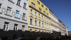 Auch jenes gelbe Haus in der Aichholzgasse wurde aktuell ins Visier genommen.