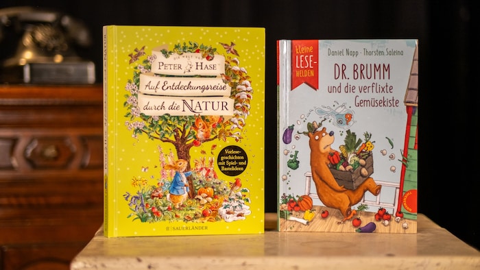 Zwei spannende Bücher hat Leseonkel Christian wieder ausgesucht.