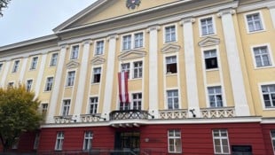 Kurios: Am Klagenfurter Landesgericht wurde für Großverfahren untersagt, Zeichnungen ...