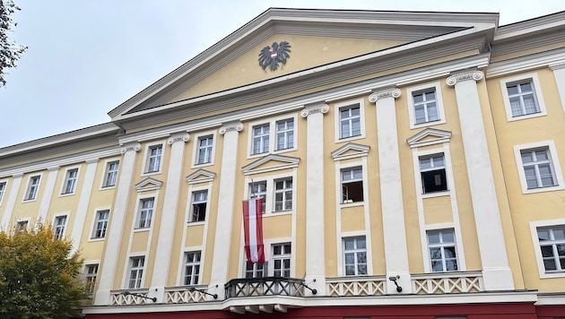 Kurios: Am Klagenfurter Landesgericht wurde für Großverfahren untersagt, Zeichnungen ...