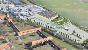 Das neue NÖM-Versandlager fügt sich mit seiner Fassade perfekt in die Landschaft.