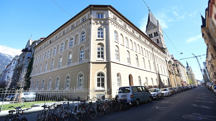 Die katholisch geprägte Akademikerhilfe betreibt das bestehende Studentenheim in der ...