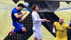 Kirchbergs Kapitän Nebojsa Vukovic (links) behielt beim Führungstreffer den Durchblick. 