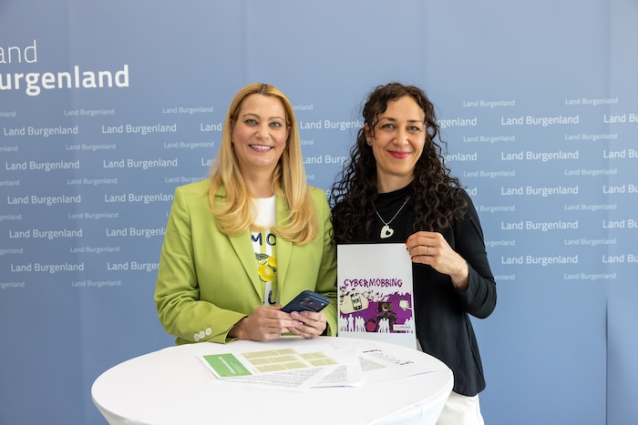 Landesrätin Winkler (li.) und Jugendanwältin Bartl präsentierten das neue Angebot.