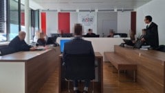 Der wegen Vergewaltigung Angeklagte bekannte sich am Landesgericht Eisenstadt „nicht schuldig“ ...