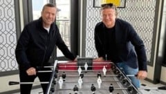 Matthäus mit „Krone“-Sportchef Peter Moizi beim Tischfußball im Madrider „CR7“-Hotel von ...