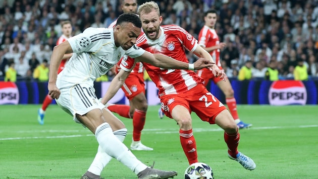 Kylian Mbappe und Konrad Laimer treffen heute erneut aufeinander.