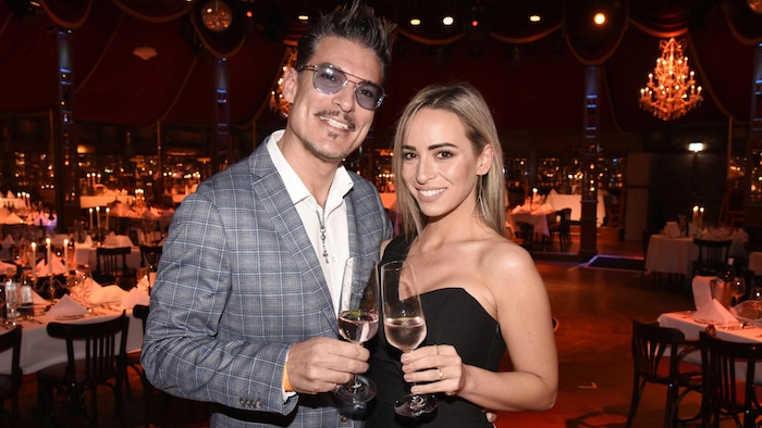 Nicole Töpperwien zieht sich für den „Playboy“ aus und verrät, dass ihr Mann Chris von dem ...