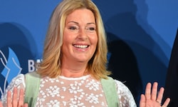 Bei den „Rosenheim-Cops“ trägt Karin Thaler immer ein Lächeln auf den Lippen. In einem Interview ...