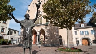 „Villach anders erleben – eine Achse voller Geschichten“ – in der Draustadt wird von honorigen ...