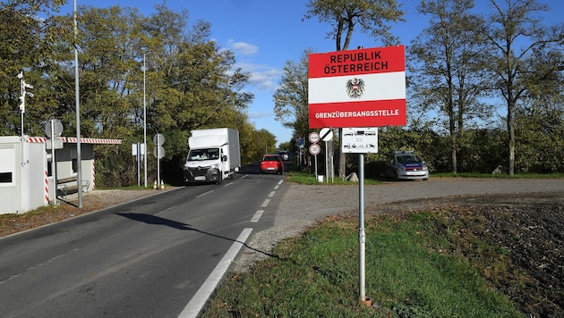 Der Mann aus Pakistan überquerte die Staatsgrenze nach Österreich in Andau. Die ungarische ...