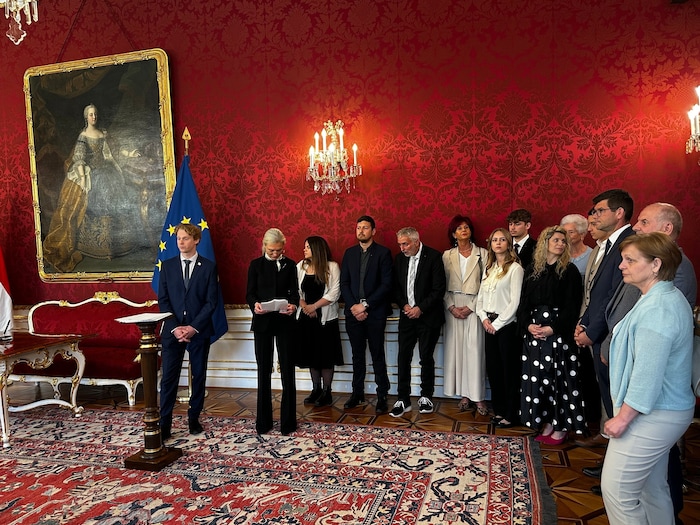 Eine große Delegation aus Kärnten – bestehend aus Familie, Freunde und Koalitionspartner – ...