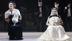 Sandra Cervik und Michael Dangl als „Leonce und Lena“