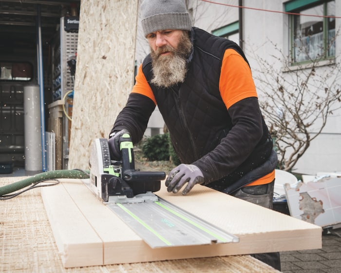 Individuelle Maßanfertigung für bodenebene Duschen.
