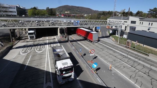 Der Plabutschtunnel ist seit 1987 in Betrieb, 2004 wurde die zweite Röhre eröffnet.