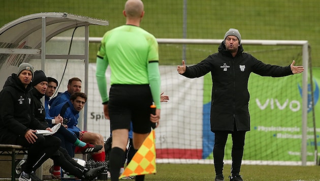 Bleibt Cheftrainer in Grödig: Arsim Deliu.