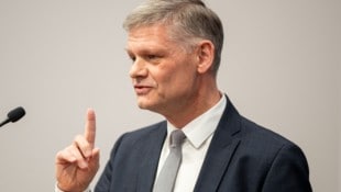 Hanger wird Kreutner unangenehme Fragen stellen