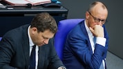 Streitsames Paar: Kanzler Merz (Union, rechts im Bild) und Vize Klingbeil (SPD)