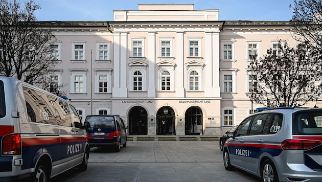 Ein brutaler Raub wurde in Linz verhandelt.