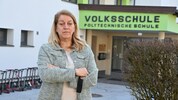 Direktorin Doris Lochner geht mit voller Härte gegen Nikotin in ihrer Schule vor.