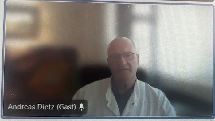 Prof. Dietz hat LH Doskozil über Jahre begleitet. In einer Videokonferenz mit Journalisten ...