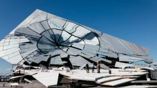 Der Riesenspiegel auf der Seebühne in Bregenz. 