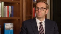 Publizist Zoltán Szalai im Podcast über Politik, Medien und Viktor Orbán.