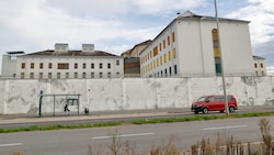 Die Betroffenen sitzen in der psychiatrischen Abteilung der Grazer Justizanstalt Karlau.