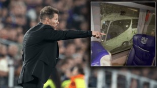 Die Fans der Katalanen ließen ihren Frust unter anderem an Atleticos Mannschaftsbus aus.