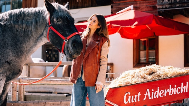 Cathy Hummels übernahm die Patenschaft für Pferd Kathi.