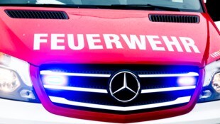 Die Feuerwehr musste die Wohnungstür aufbrechen.