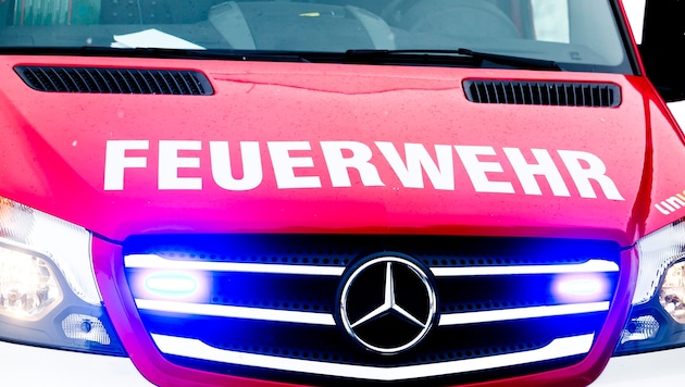 Die Feuerwehr musste die Wohnungstür aufbrechen.