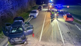 Die Feuerwehr hatte nach dem Unfall einiges zu tun. 