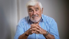 Die Fans trauern um Mario Adorf: Die Schauspiel-Legende ist im Alter von 95 Jahren verstorben.
