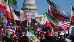 Pahlavi galt bislang vor allem für Exil-Iraner als Hoffnungsschimmer – und wichtige Stimme gegen ...