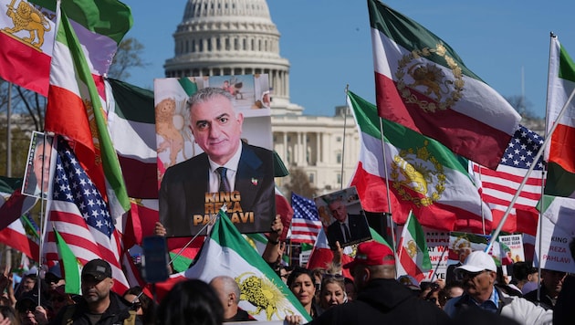 Pahlavi galt bislang vor allem für Exil-Iraner als Hoffnungsschimmer – und wichtige Stimme gegen ...