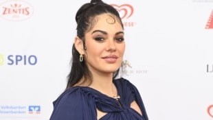 Nilam Farooq macht ihre Schwangerschaft öffentlich und verrät, dass sie die Entscheidung nicht ...