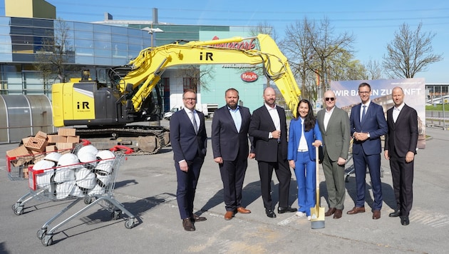 Beim Messepark rollten bereits die Bagger an. Am Donnerstag erfolgte nun der symbolische ...