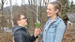 Monika Maria Rieger und Sohn Robin, ein offener junger Mann; er schmiedet bereits Pläne, ins ...